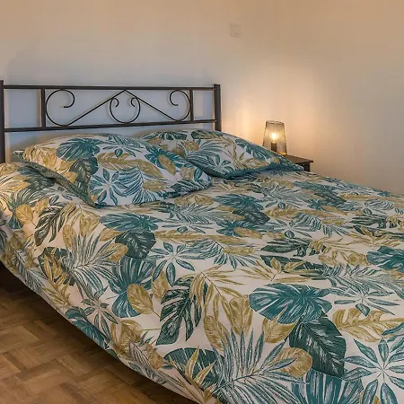 Maison Renovee Bord De Avec Veranda, Jardin, 4 Couchages, Proche Plages Et Commerces - Fr-1-349-200